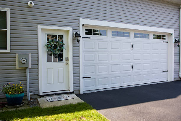 24/7 Emergency Garage Door Roller Replacement experts in West Conshohocken, PA